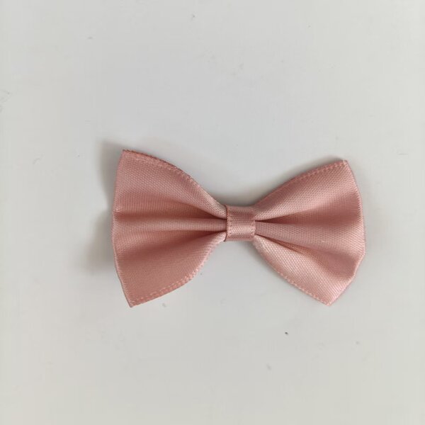 Solid color bow tie with bow