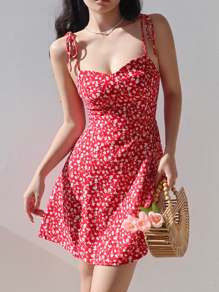 Xiao Zou Ju Floral Hip Bag 원피스 여성 여름 섹시한 로우 컷 스트랩 A 라인 스커트 쇼트 스커트 비치 스커트