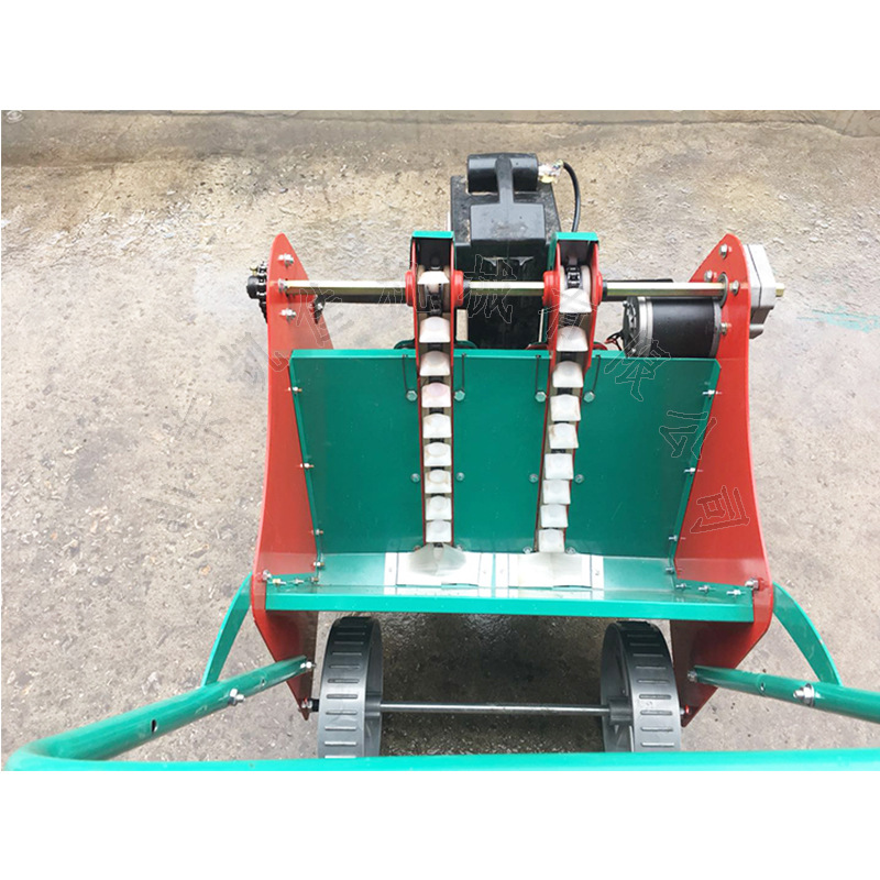 家用手扶自走式大蒜播种机 蚕豆种植机 多行自走式大蒜播种机