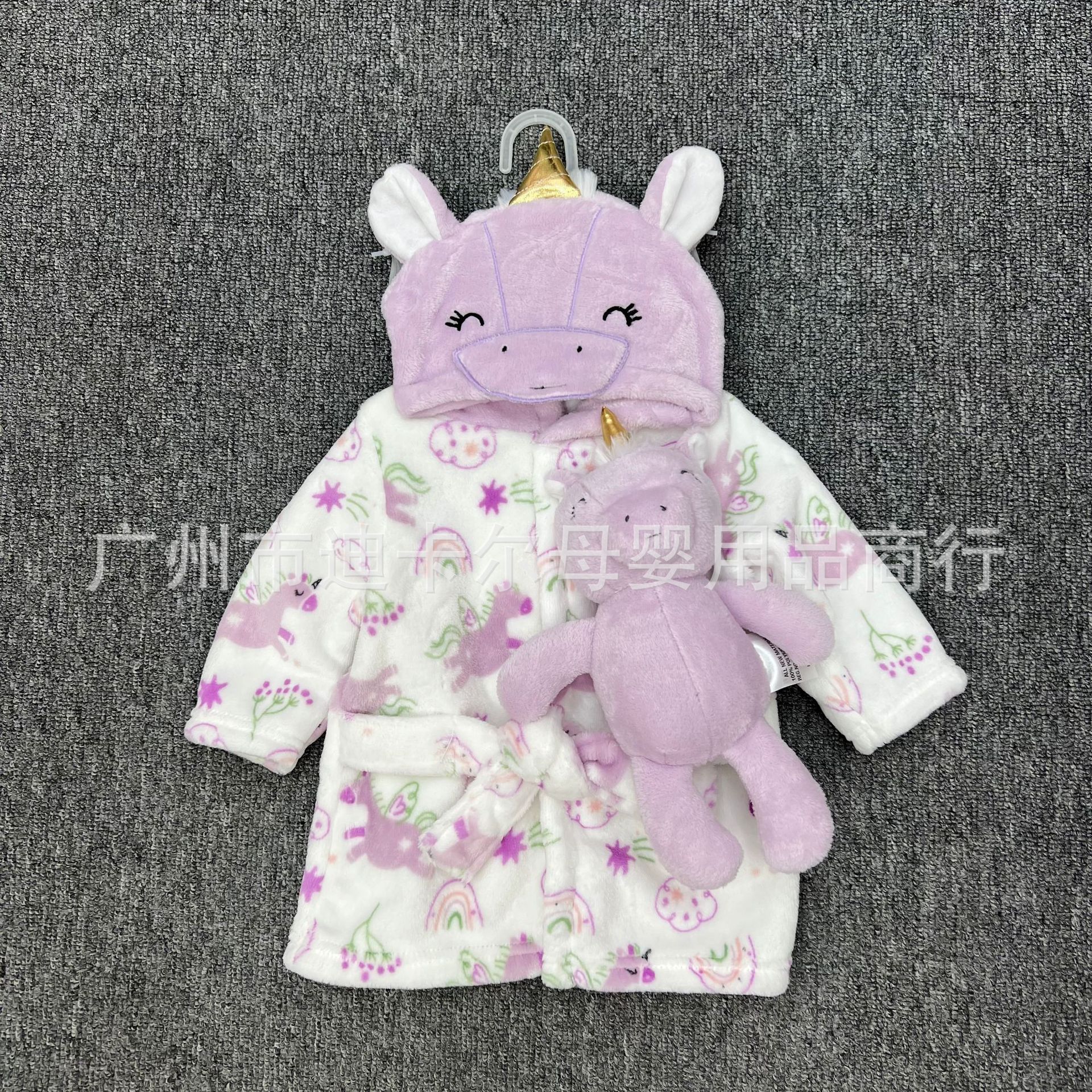 Transfronterizos para el comercio exterior 2026 nueva ropa infantil para bebés 0 ~ 1 años toallas de terciopelo de coral bata de baño juguetes 2 juegos