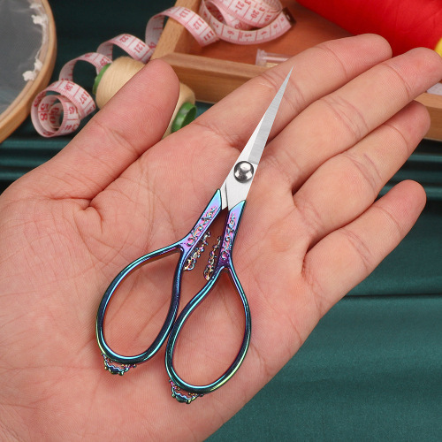Lin Taizuo DIY handmade small scissors special paper-cutting gold scissors stainless steel tea bag window flower Xiangyun scissors