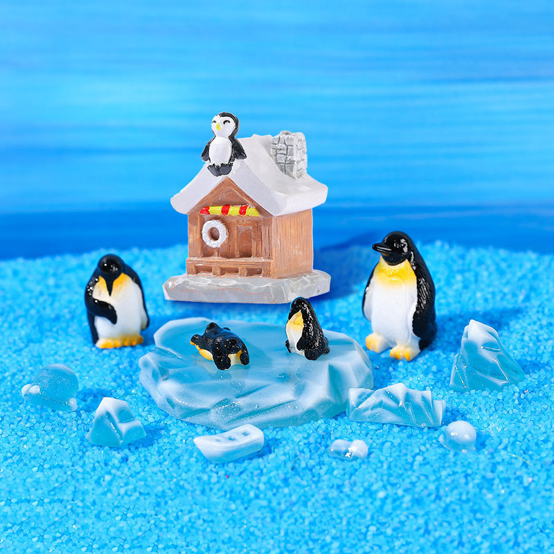 Micro-landscape simulation ice size penguin ice hockey decorations accessories small resin ornaments Micro-landscape simulation ice size penguin ice hockey decorations accessories small resin ornaments