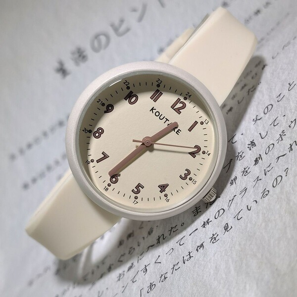 Silicone fashionable quartz waterproof watch
