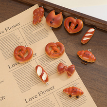 上钉 仿真食玩法棍碱水面包树脂diy项链 娃包 手机链 包包挂饰