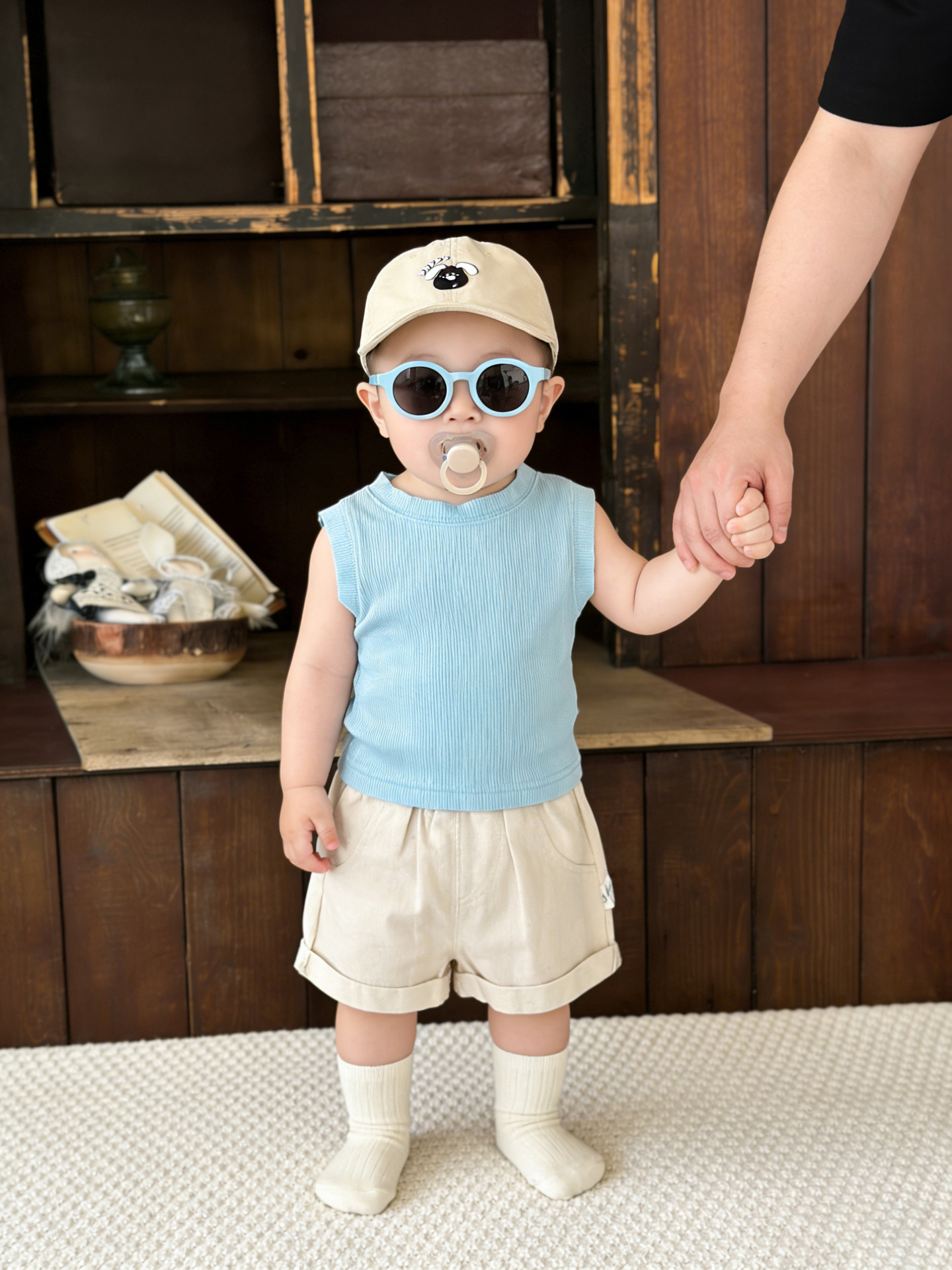 Baby guapo chaleco delgado de verano 2026 nueva ropa de bebé fresca de color sólido sin mangas chaqueta para niños