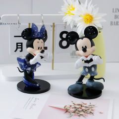 ミッキーのミニーより結婚して婚約します。