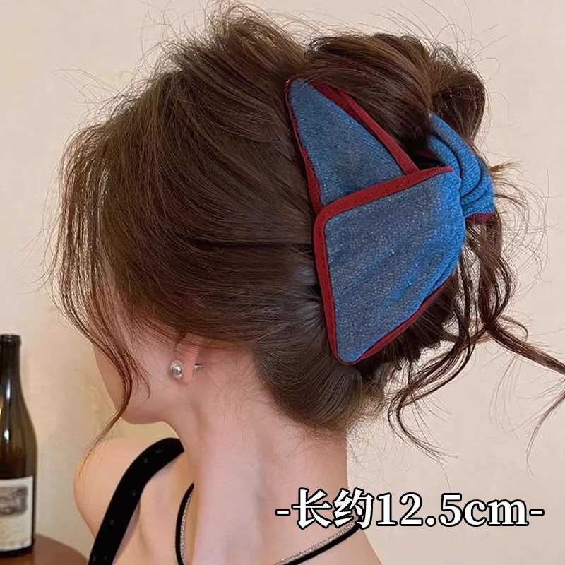 ヘアボリュームの多いヘップバーン風の新しい三角形ヘアクリップ、後頭部に髪を結ぶための高級ヘアクリップ、シャーククリップヘッドドレス|undefined
