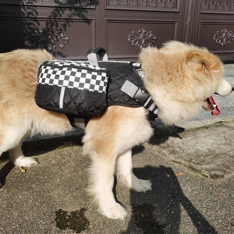 Pet 2022 New Dog self-backpack medium and large dogs go out self-back snacks chest back detachable dual-use backpack
