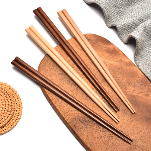 Japanese pointed chopsticks home hotel wooden tableware Japanese style couple chopsticks engraving cooking sushi chopsticks wholesale wooden chopsticks