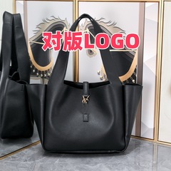 秋冬新款Bea购物袋hobo包插入式包扣大容量妈咪女包CASSANDRE