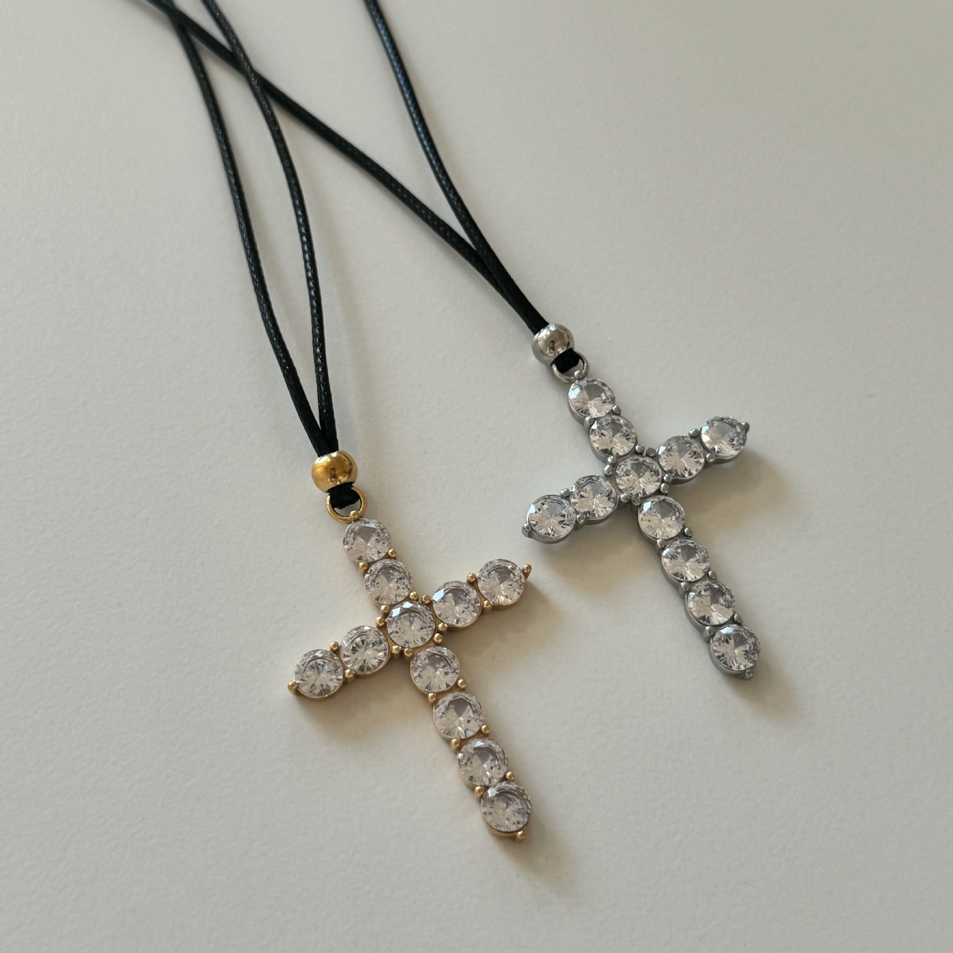 Zircon Inlay Material Pendant Necklace Classification Leather Rope Chain Material Leather Rope Titanium Steel Retro Cross Plating Inlay Zircon Pendant Necklace
