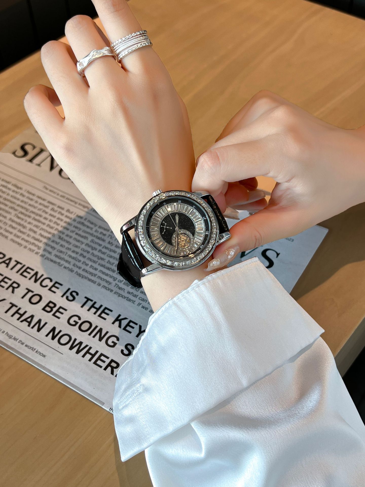 Black Swan Men's Mechanical Automatic Watch With Leather Strap_voghion.com