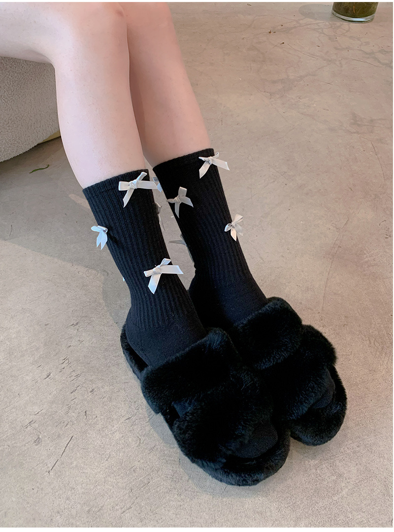 Winter Season Women's Sweet Bow Knot Cotton Crew Socks A Pair