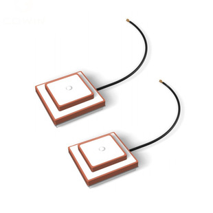 GPS/beidou Double-layer Active Ceramic Antenna Built-in Antenna Active Navigation Positioning Ceramic Antenna IPEX Interface