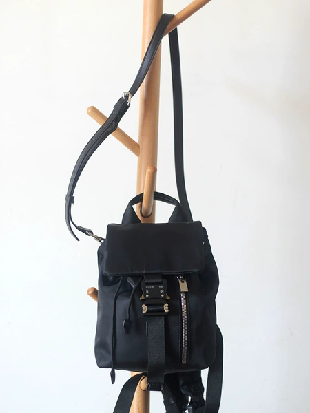 Black small straps