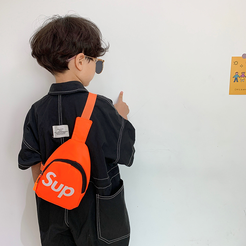 Bolsa deportiva casual coreana para niños y niñas, letras extranjeras, mini mochila para bebés, nuevos accesorios para niños, bolsas de moda