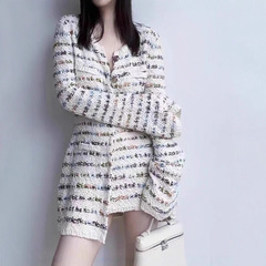 2025新款初秋女士今年流行漂亮修身气质织上衣开衫+半身裙套装