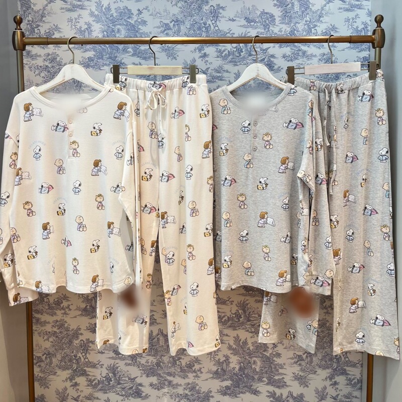 GP pajamas without tags, soft and fluffy, with new cute cartoon prints, full-print round neck, long-sleeved women's home wear set GP pajamas without tags, soft and fluffy, with new cute cartoon prints, full-print round neck, long-sleeved women's home wear set