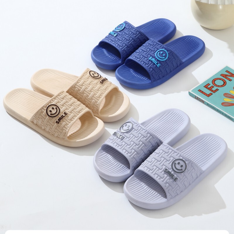 Classic fashion solid color smile flip-flops wear-resistant soft bottom beach shoes outdoor casual pvc plastic slippers wholesale