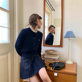 你好卡农 金属蝴蝶结麻花针织开衫女秋2025新款修身显瘦短款上衣