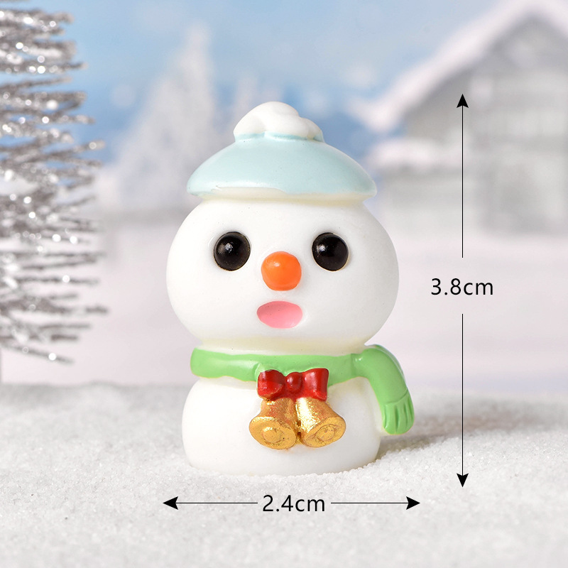 楽しいクリスマスサンタクロース雪だるまかわいいカップルの微景観雪景色装飾品水晶玉アクセサリー