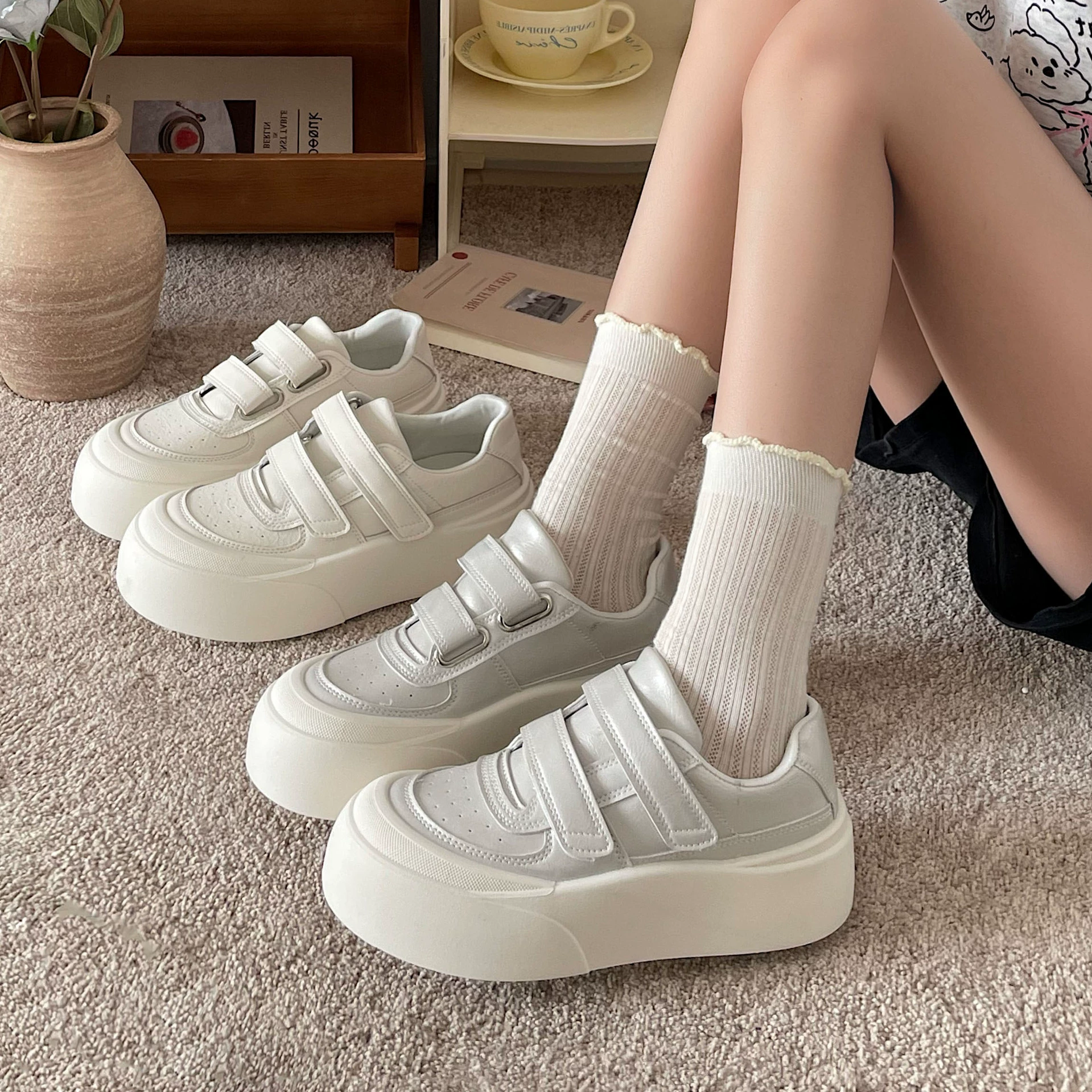 Jinmi модная минималистская липучка толстая подошва увеличила обувь в стиле Харадзюку текстура удобная повседневная маленькая белая обувь для женщин