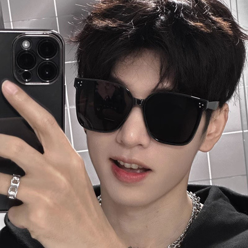 2025 new gm sunglasses Douyin, the same model, Korean sunglasses, fashionable street photography, rice nail sunglasses, net red glasses, women