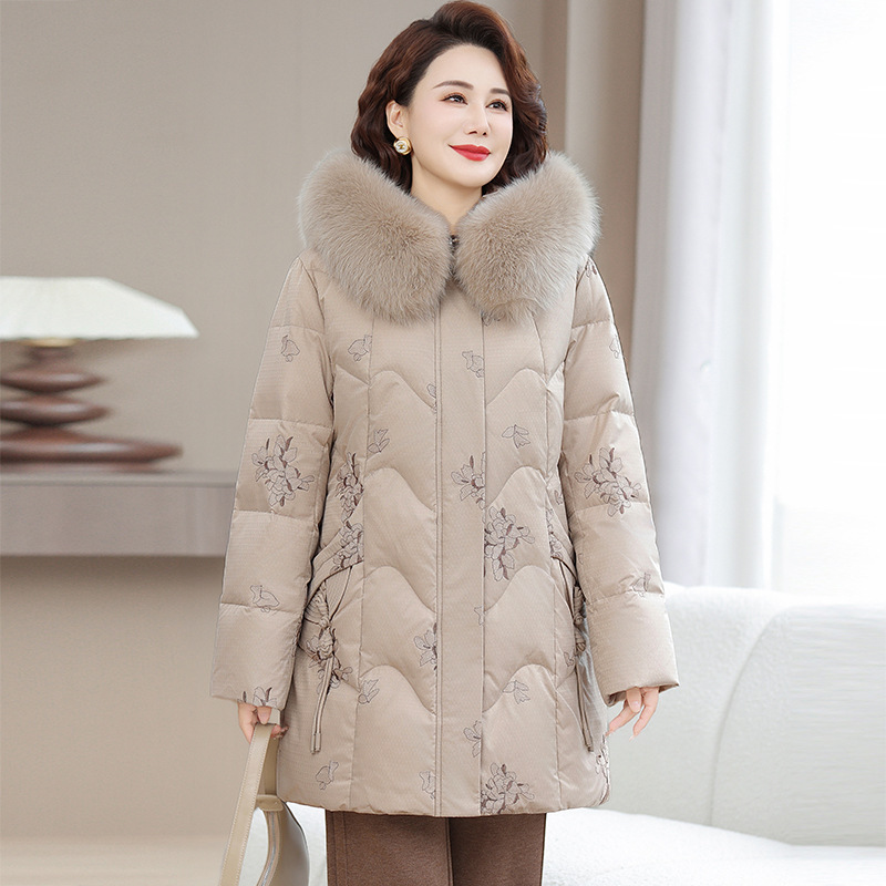 Authentic 2025 New Style White Goose down down Jacket for Middle-Aged and Elderly Female Mothers, New Chinese Style Embroidered Winter Jacket