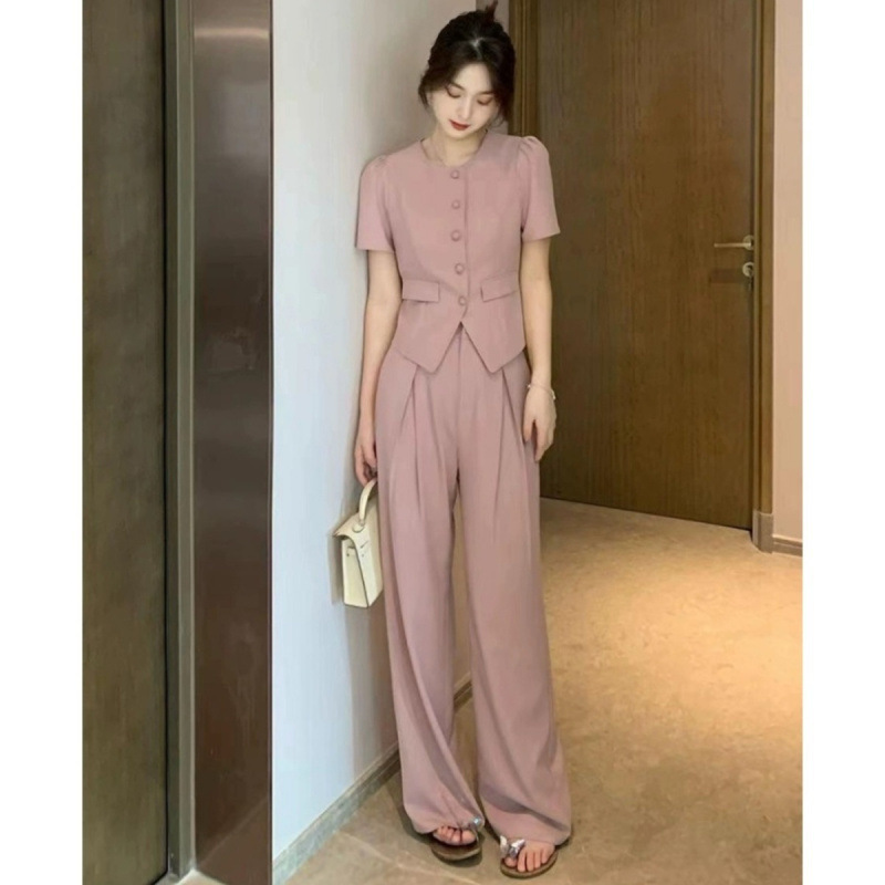 plus size Chubby Xiaoxiang Style Professional suit Women's Summer Short-sleeved Crewneck Suit Top Wide Leg Pants Two-piece 100.00kg