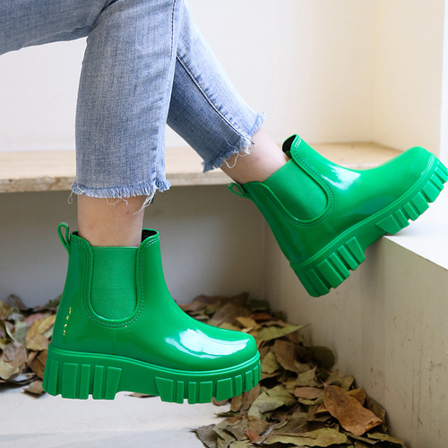 Women's Fashion Thick Rubber Chelsea Rain Boots with Waterproof and Slip-Resistant Design
