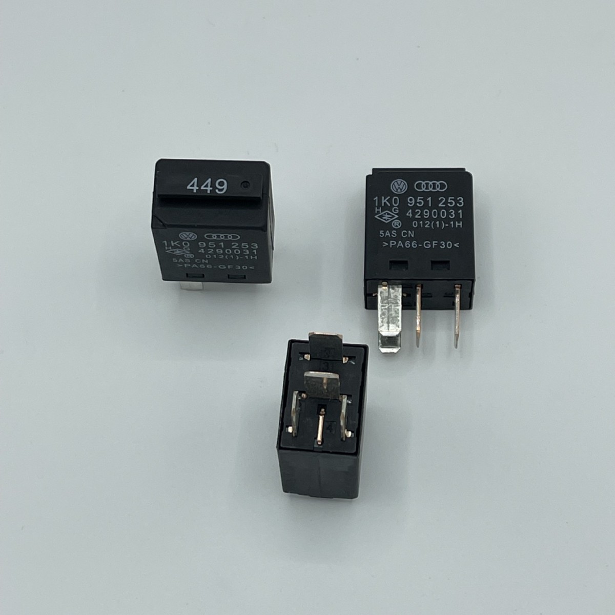 Brand new relay V23374-A1601-X004 Volkswagen Audi No. 449 relay 1K0951253