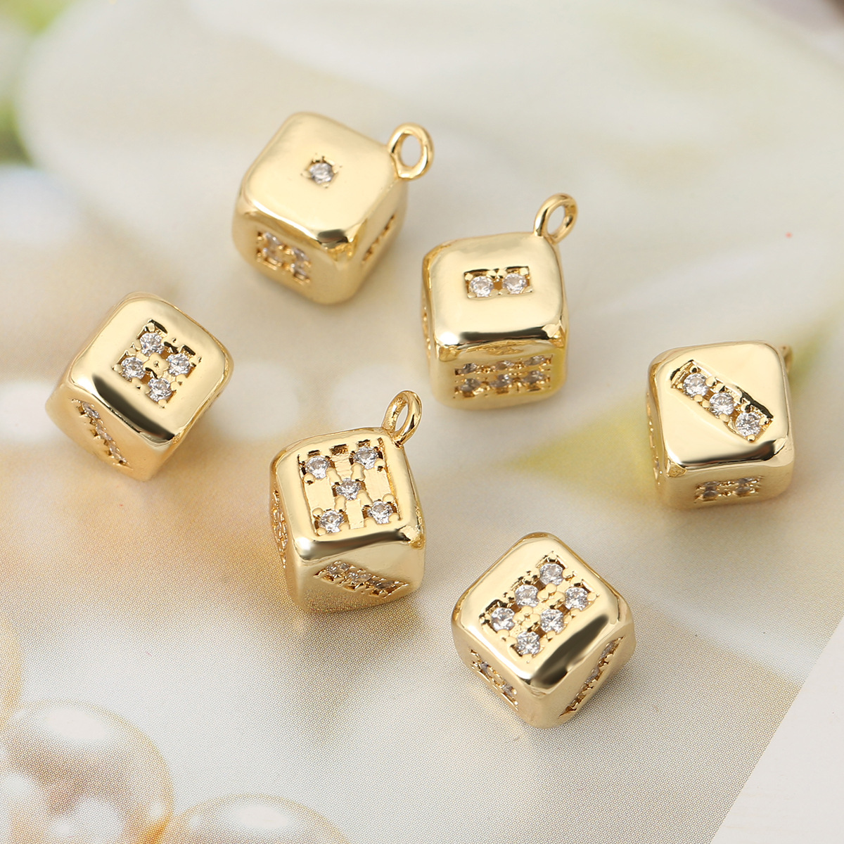 Dice Pattern All Seasons Season 1 Piece Copper Dice Pendant