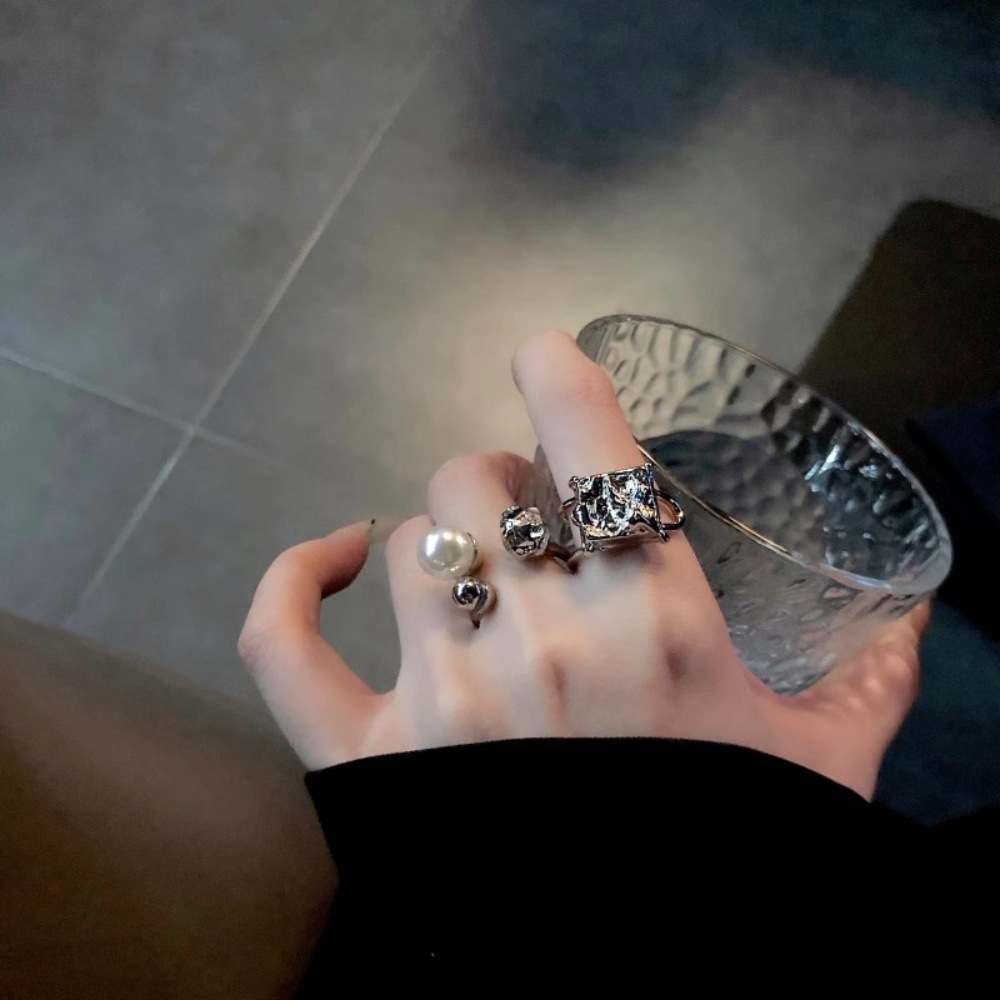 韓版個性珍珠戒指女小眾設計高級感食指戒時尚誇張指環百搭配飾品