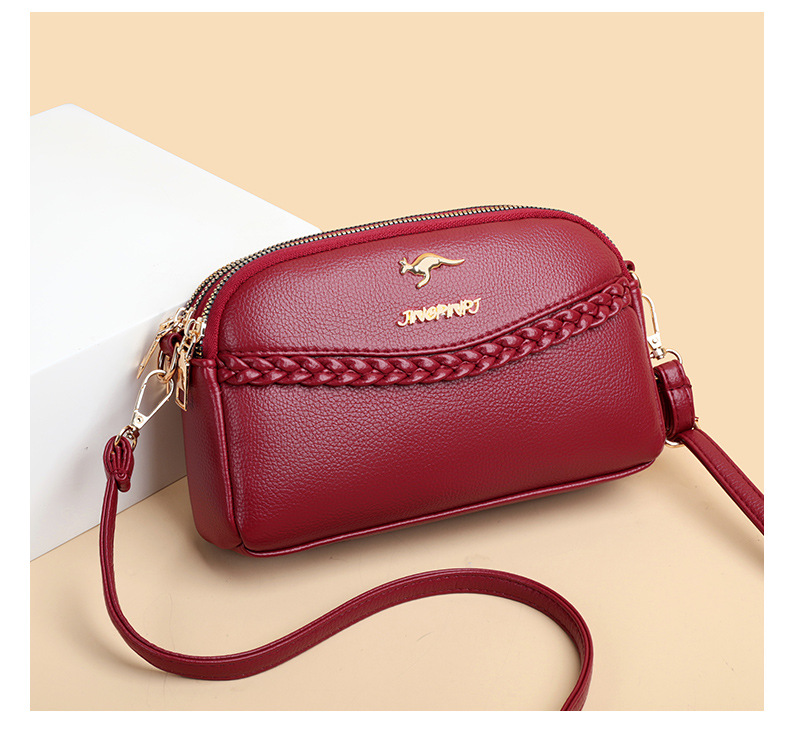 Single Shoulder Strap Strap Type Women's Pu Leather Animal Letter Classic Style Square Zipper Square Bag