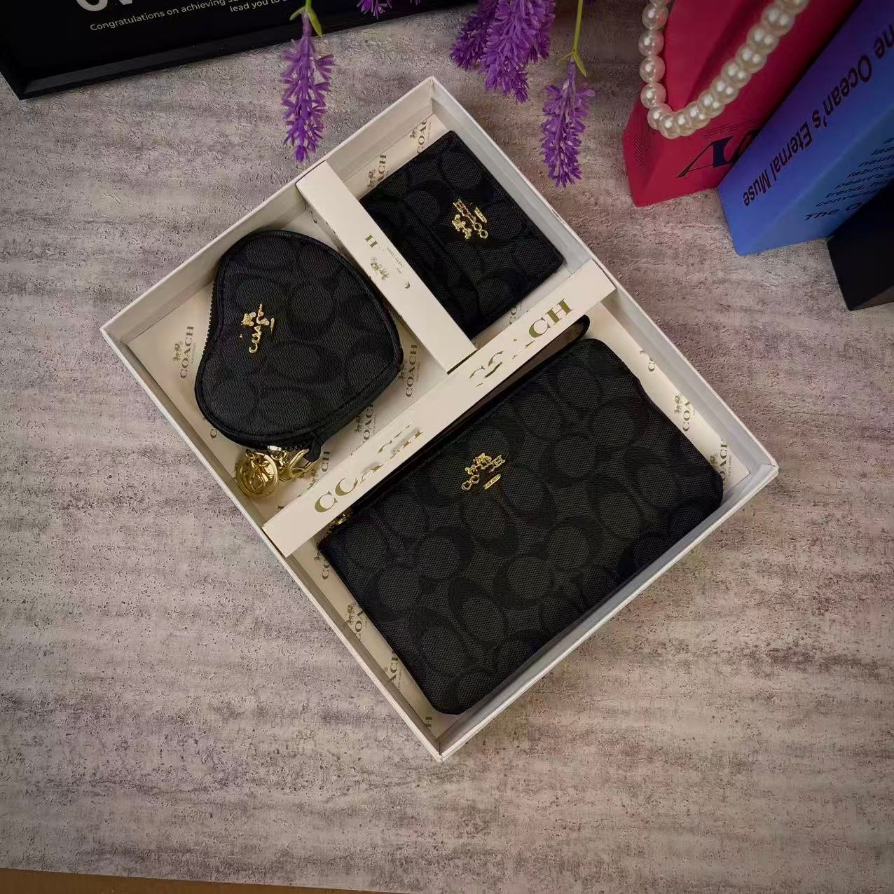 Cartoon cartera de cambio en forma de corazón de comercio exterior bolsa de mano caja de bolsa de tarjeta caja de regalo de bolsas explosivas transfronterizas 2025 nuevas bolsas de mujer