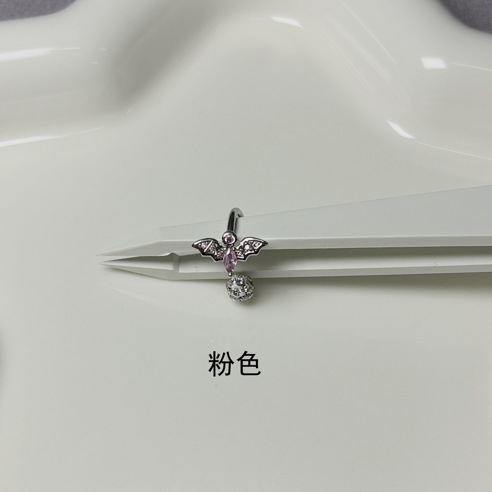 Pointed titanium steel lip stud product view
