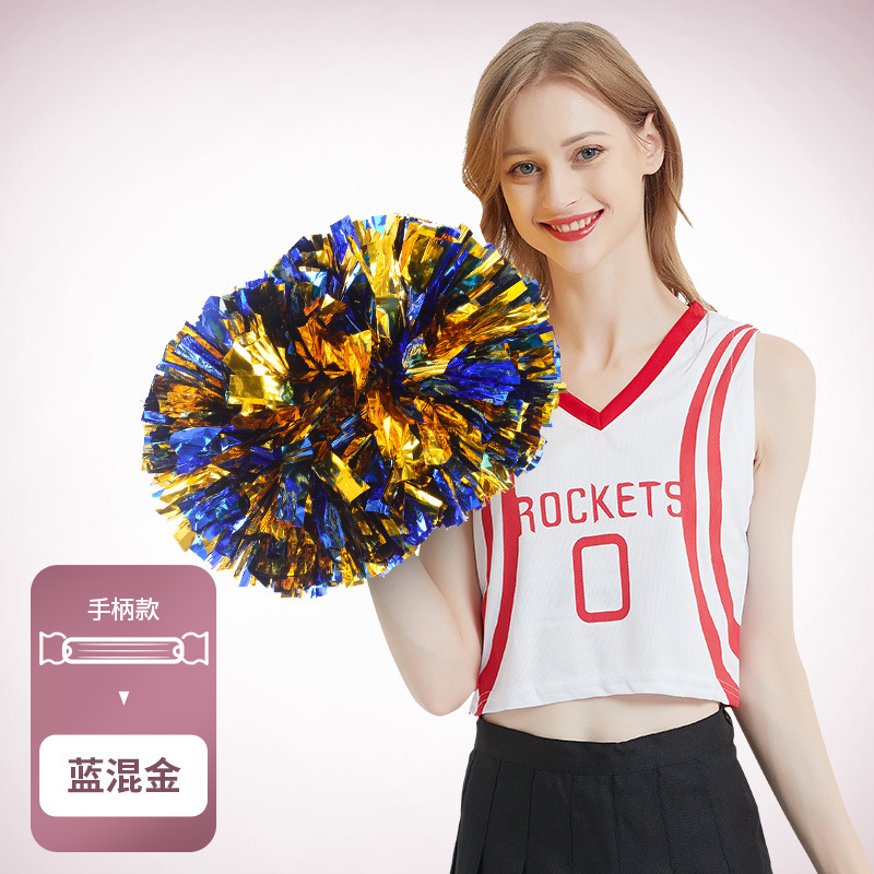 応援団応援団の手で花を振って踊ります。|undefined