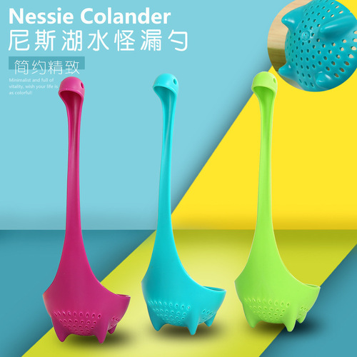 Creative and simple Loch Ness monster spoon long handle vertical high-value small spoon high temperature resistant plastic spoon wholesale