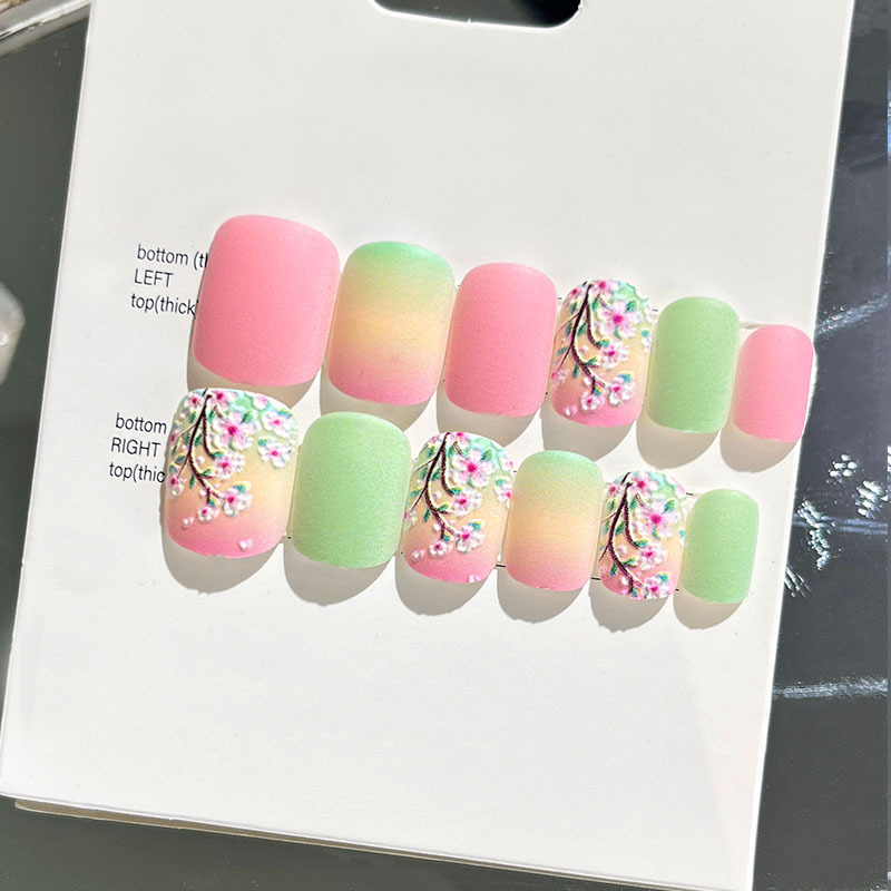 24 piezas de puntas de uñas postizas para adultos, estilo corto, uñas postizas en relieve, nuevas pegatinas de uñas, puntas de uñas tridimensionales