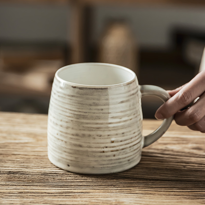 Taza de cerámica retro japonesa Taza de avena con leche para el hogar Taza para beber Taza de fondo ancho Taza de café de gran capacidad