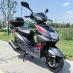 全新燃油踏板摩托车整车外卖125cc四省油电喷可上牌尚领省油车厂