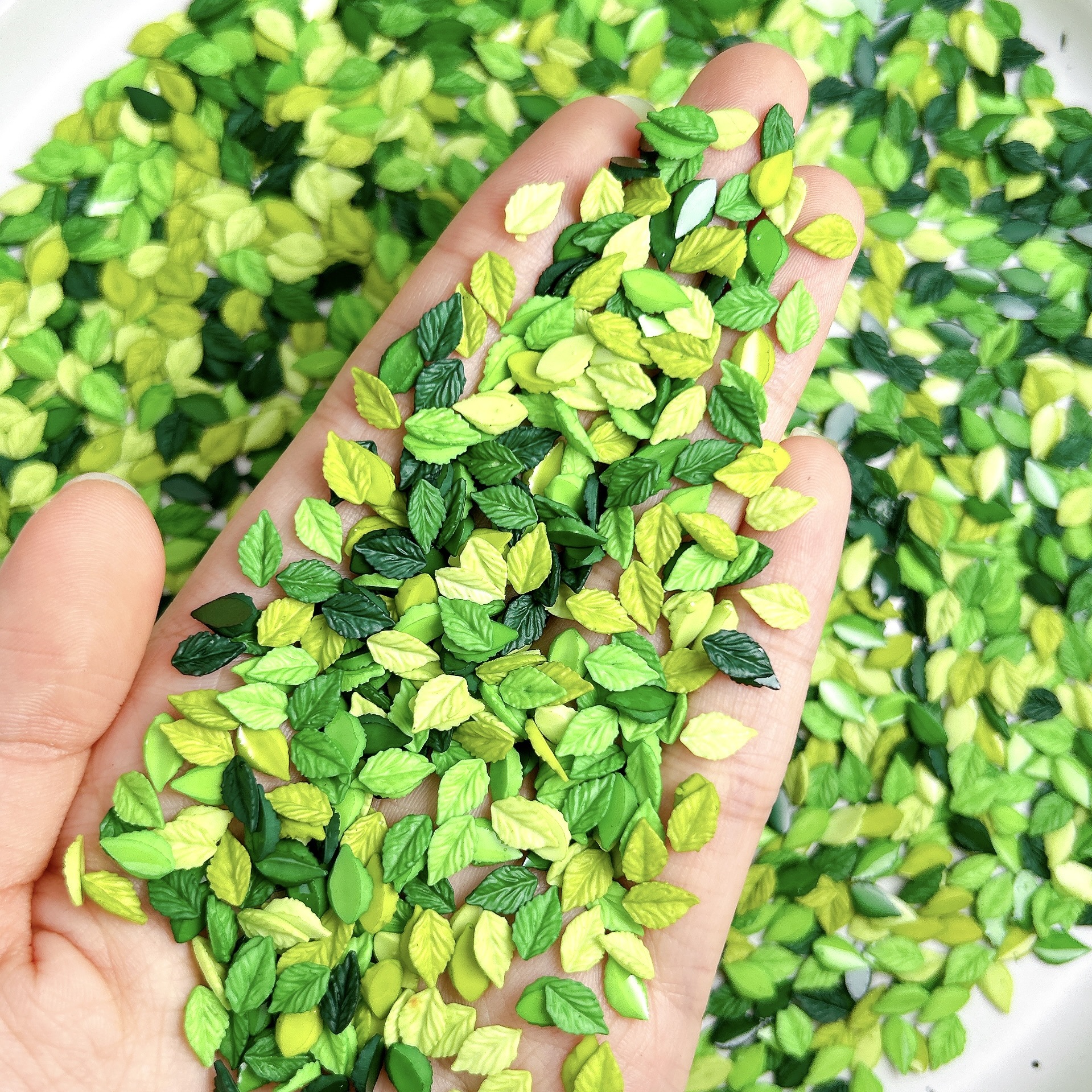 Luminous Live Broadcast Popular Green Small Leaf Nail Art Jewelry Artificial Small Leaf Small Jewelry Nail Art Accessories Wholesale