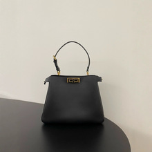 2024�ﶬ�¿�Peekaboo Soft�p�ݰٴ�ţƤŮ���r�Іμ��������