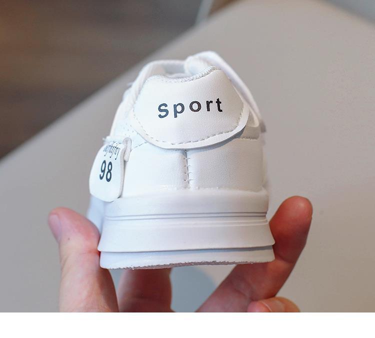 Sportskor för pojkar och flickor 2023 Nya Barn Vita Små Vita Skor Mesh Andas Studentbräda Skor Medium till_voghion.com