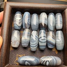 工厂现货批发蓝枣珠佛珠吊坠挂件天然缠丝眼玛瑙散珠