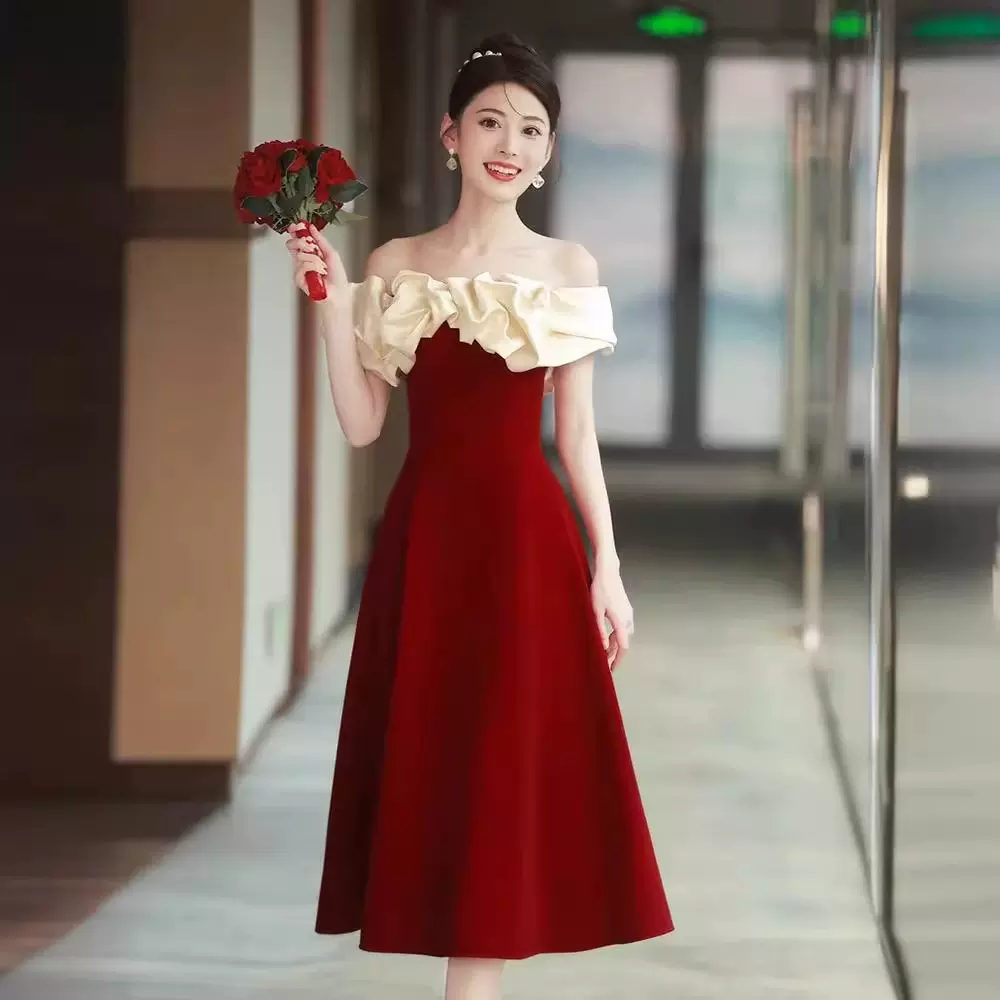 一字肩敬酒服新娘2025新款红色结婚宴会气质回门高级感订婚礼服裙