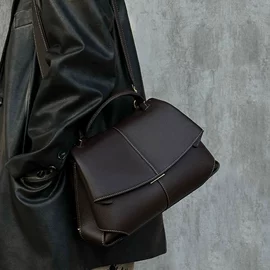 女士手提包;托特包;女士斜挎包