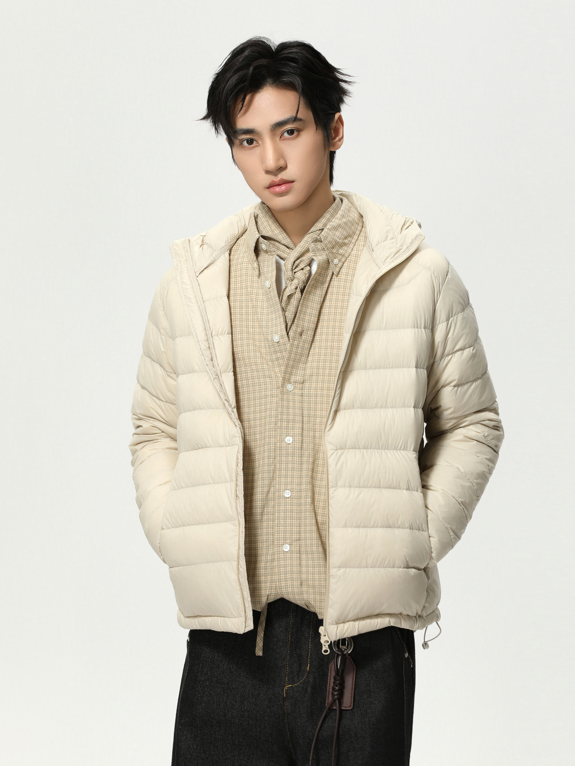 MTLCLOTHES Hombres| 90 chaqueta blanca con costilla con capuchón ligera de color sólido chaqueta casual simple de moda