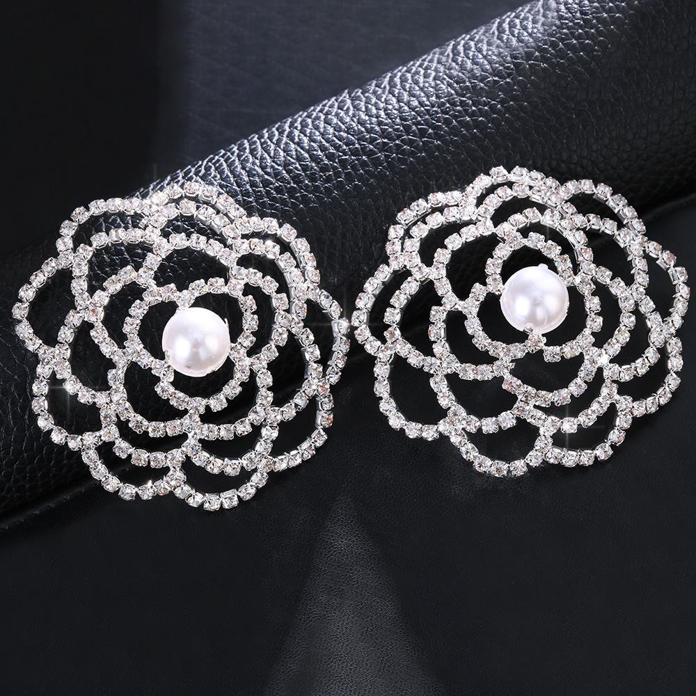 2022 nuevo caliente-venta hueco en forma de flor pegatinas de pecho de las mujeres sexy perla rhinestone pecho Pegatinas 05 image 2