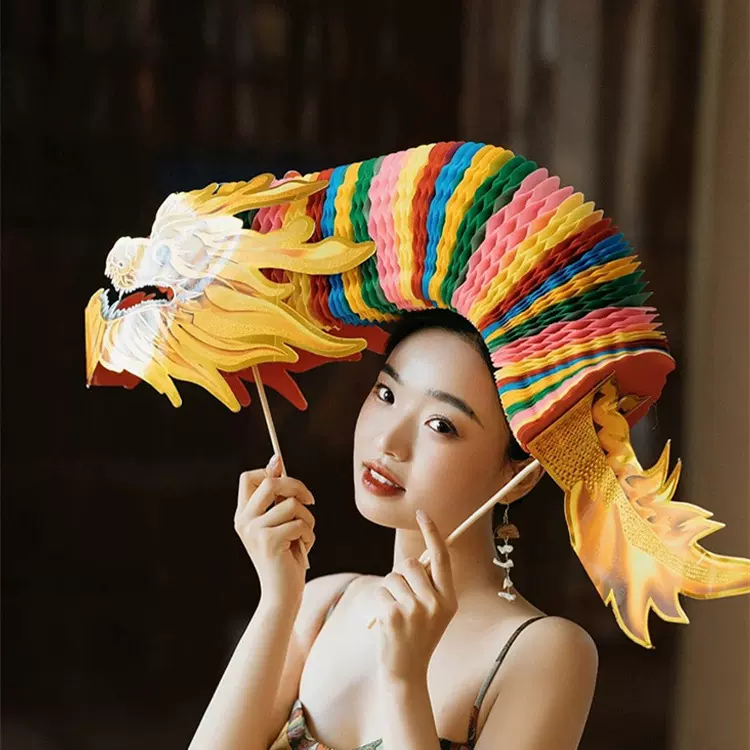 小红书同款结婚剪纸舞龙新娘拍照道具婚礼拉花晨袍接亲游戏伴娘团